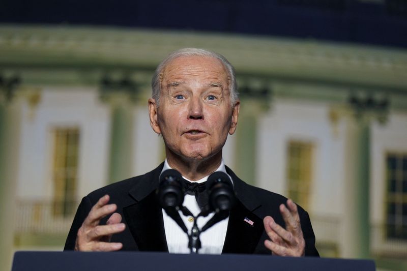 &copy; Reuters. U.S. President Joe Biden addresses the annual White House Correspondents Association Dinner in Washington, U.S., April 29, 2023. REUTERS/Al Drago