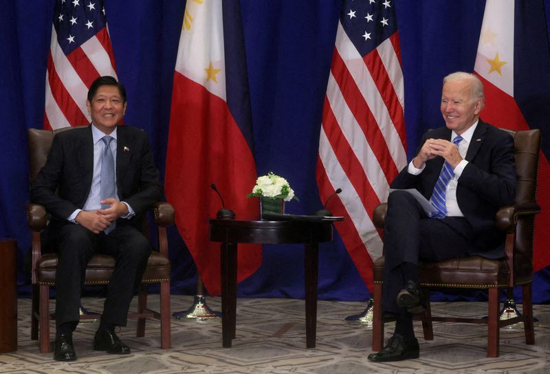 Le président philippin en visite aux USA pour forger une relation plus étroite