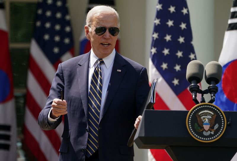 &copy; Reuters. FILE PHOTO: U.S. President Joe Biden answers a question about the Republican position on the U.S. debt limit as he walks away from the podium at the conclusion of a joint news conference with South Korea's President Yoon Suk Yeol in the Rose Garden of the