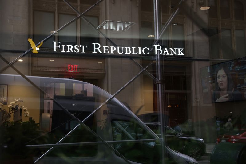 &copy; Reuters. FILE PHOTO: A First Republic Bank branch is seen in New York City, U.S., April 28, 2023. REUTERS/Shannon Stapleton