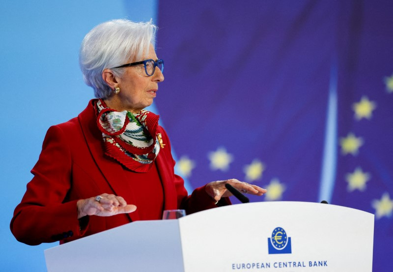 &copy; Reuters. FOTO DE ARCHIVO. La presidenta del Banco Central Europeo (BCE), Christine Lagarde, habla durante una conferencia de prensa tras la reunión de política monetaria del BCE en Fráncfort, Alemania, el 16 de marzo de 2023. REUTERS/Heiko Becker