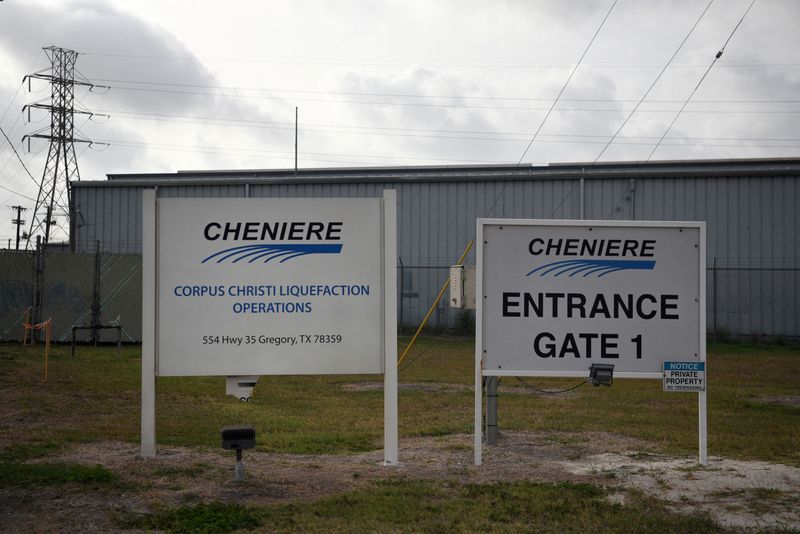 &copy; Reuters. FILE PHOTO: A sign for the entrance of the Cheniere Texas LNG facility is seen in Portland, Texas, U.S., June 13, 2022. REUTERS/Callaghan O'Hare/File Photo