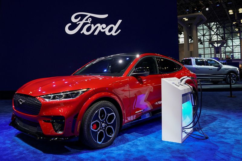 &copy; Reuters. FILE PHOTO: Ford Mustang Mach-E is presented at the New York International Auto Show, in Manhattan, New York City, U.S., April 5, 2023. REUTERS/David 'Dee' Delgado