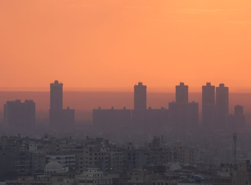 &copy; Reuters. FILE PHOTO: A general view of Cairo skyline during sunset, with foggy cold weather around the country, Cairo, Egypt February 2, 2023. REUTERS/Amr Abdallah Dalsh