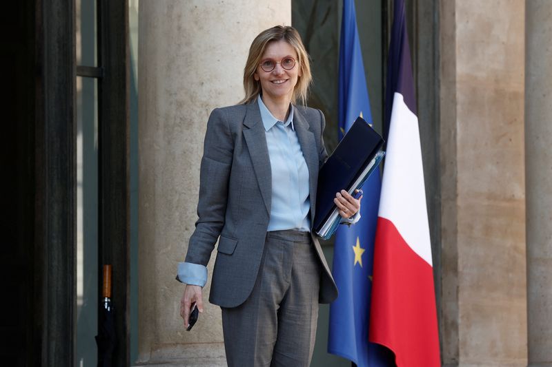 &copy; Reuters. FILE PHOTO-French Minister for Energy Transition Agnes Pannier-Runacher leaves following the weekly cabinet meeting at the Elysee Palace in Paris, France, April 19, 2023. REUTERS/Benoit Tessier