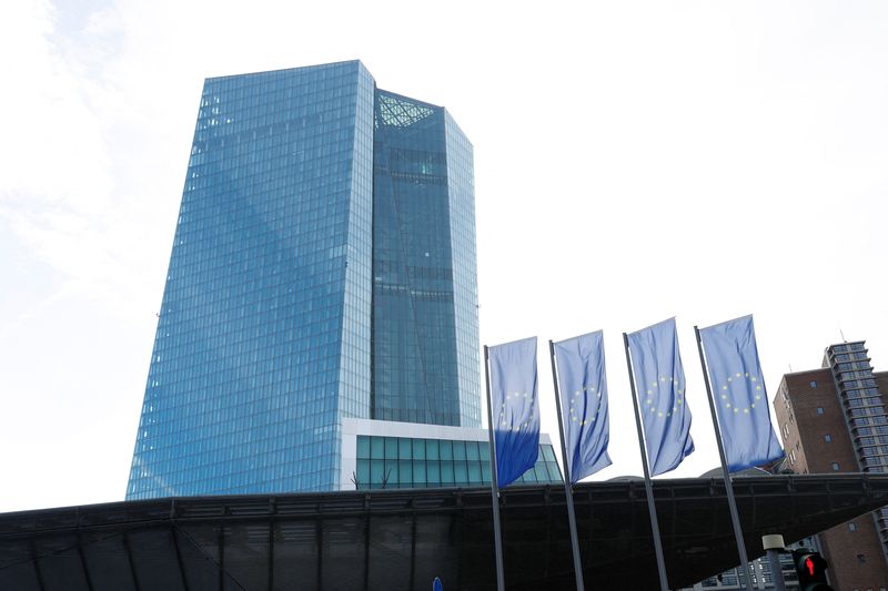 &copy; Reuters. European flags flutter outside the European Central Bank (ECB) headquarters in Frankfurt, Germany March 16, 2023. REUTERS/Heiko Becker