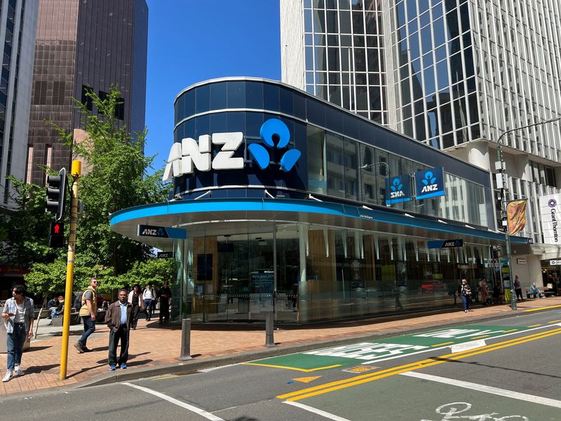 &copy; Reuters. FILE PHOTO: The logo of the ANZ Bank is seen at Lambton Quay, in Wellington, New Zealand November 10, 2022. REUTERS/Lucy Craymer