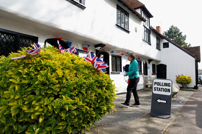 GB: Les conservateurs sévèrement sanctionnés aux élections locales