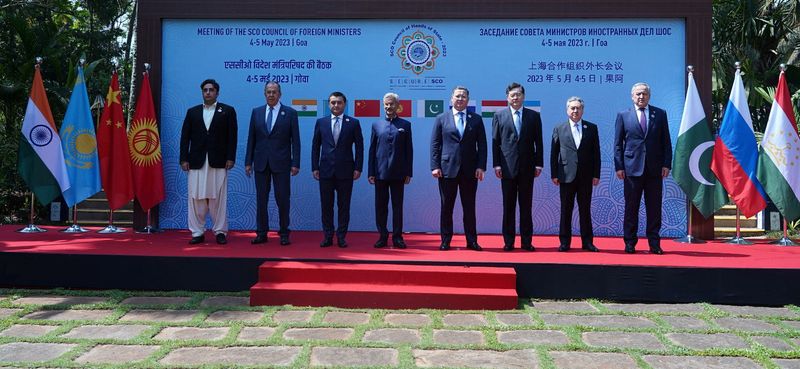 &copy; Reuters. FILE PHOTO-Pakistani Foreign Minister Bilawal Bhutto Zardari, Russian Foreign Minister Sergei Lavrov, Uzbekistan Foreign Minister Bakhtiyor Saidov, Indian Foreign Minister Subrahmanyam Jaishankar, Kazakhstan's Foreign Minister Murat Nurtleu, Chinese Forei