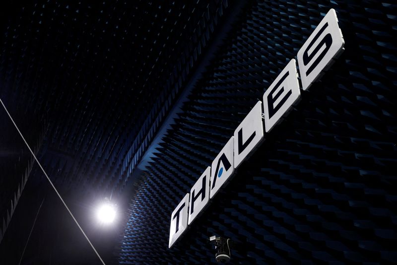 &copy; Reuters. The logo of Thales Group is seen during a visit at the Thales radar factory in Limours, France, February 1, 2023. REUTERS/Gonzalo Fuentes