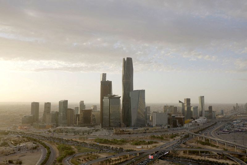 © Reuters. منظر عام لمدينة الرياض بالسعودية في صورة من أرشيف رويترز.   