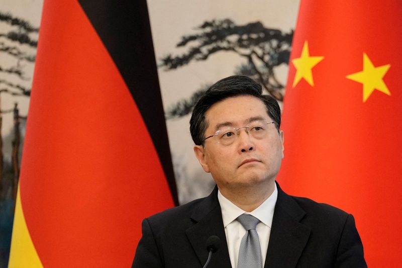 &copy; Reuters. FILE PHOTO: Chinese Foreign Minister Qin Gang attends a joint press conference with German Foreign Minister Annalena Baerbock (not pictured) at the Diaoyutai State Guesthouse in Beijing, China, April 14, 2023. Suo Takekuma/Pool via REUTERS