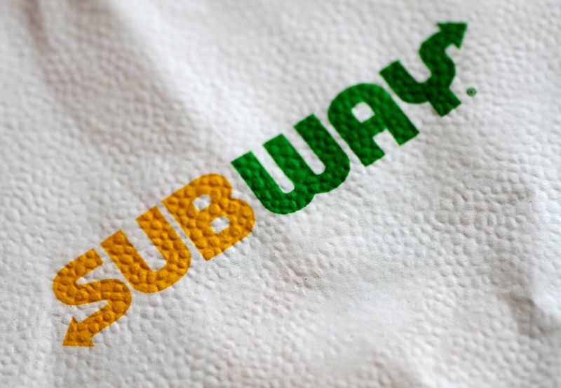 © Reuters. FILE PHOTO: The Subway restaurant logo is seen on a napkin in this illustration photo August 30, 2017.   REUTERS/Thomas White/Illustration