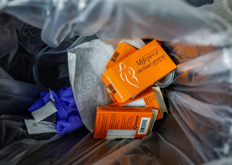 &copy; Reuters. FILE PHOTO: Used boxes of Mifepristone, the first pill in a medical abortion, line a trash can at Alamo Women's Clinic in Carbondale, Illinois, U.S., April 20, 2023. REUTERS/Evelyn Hockstein