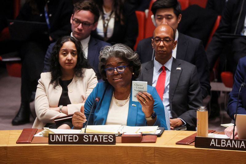 &copy; Reuters. السفيرة الأمريكية لدى الأمم المتحدة ليندا توماس جرينفيلد تحضر جلسة لمجلس الأمن في مقر الأمم المتحدة بنيويورك يوم 24 أبريل نيسان 2023. تصوير: بر