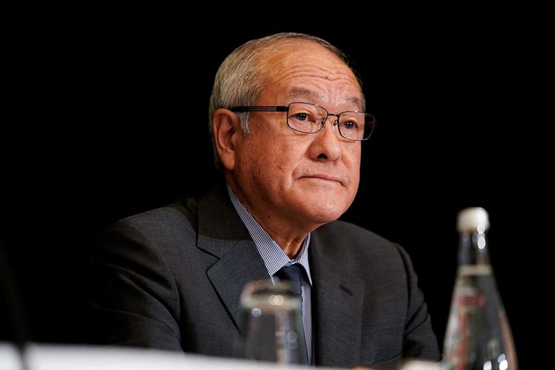 &copy; Reuters. Il ministro delle Finanze giapponese Shunichi Suzuki partecipa a una conferenza stampa presso l'hotel Fairmont Washington D.C. Georgetown a Washington, Stati Uniti, 13 aprile 2023. REUTERS/Elizabeth Frantz/File Photo