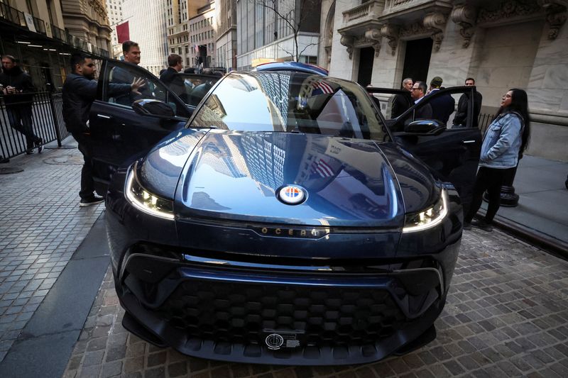 &copy; Reuters. FILE PHOTO: A Fisker Ocean is displayed during an event outside the New York Stock Exchange (NYSE) in New York City, U.S., November 22, 2022. REUTERS/Brendan McDermid