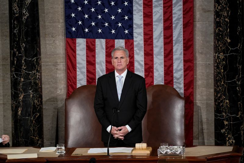 &copy; Reuters. FILE PHOTO: Speaker of the House Kevin McCarthy (D-CA) awaits the start of an address by South Korea's President Yoon Suk Yeol's to a joint meeting of Congress in the House Chamber at the U.S. Capitol in Washington, U.S. April 27, 2023.  REUTERS/Elizabeth