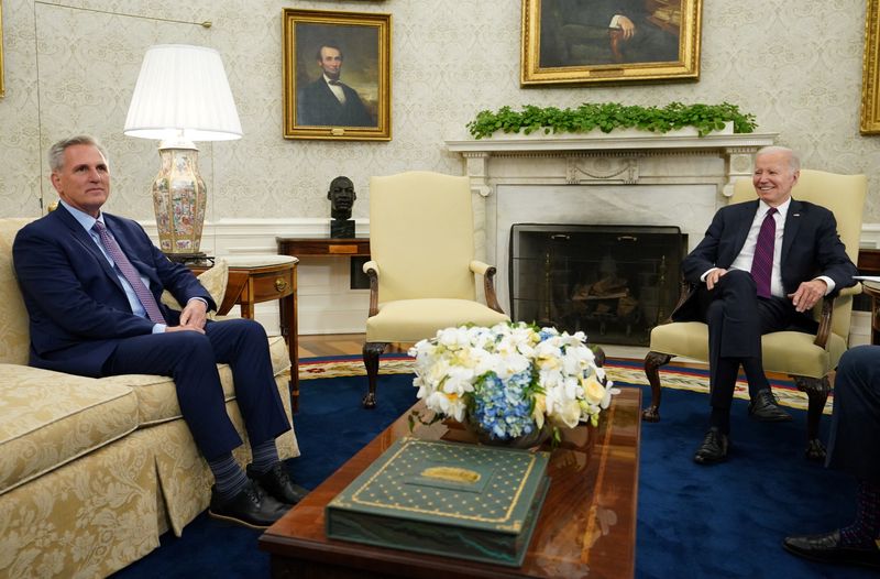 Biden meets McCarthy, McConnell on U.S. debt ceiling
