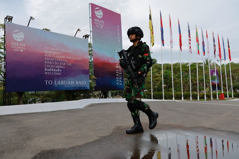 Southeast Asian leaders urge end of Myanmar violence, inclusive talks
