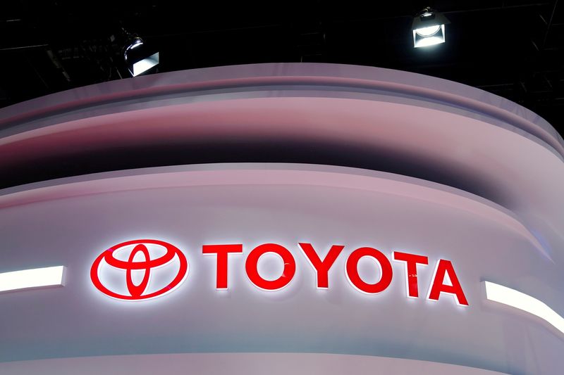 &copy; Reuters. FILE PHOTO: The Toyota logo is seen at its booth during a media day for the Auto Shanghai show in Shanghai, China, April 19, 2021. REUTERS/Aly Song/File Photo