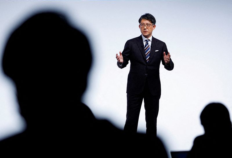 © Reuters. FILE PHOTO: Toyota Motor Corp.President and Chief Executive Koji Sato attends a news conference in Tokyo, Japan February 13, 2023.  REUTERS/Issei Kato/File Photo