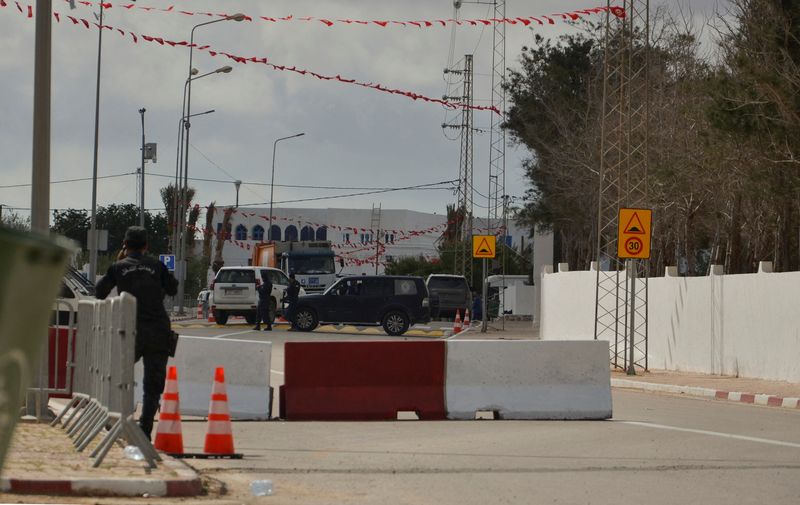 Tunisia synagogue attack toll up to 6, local media says