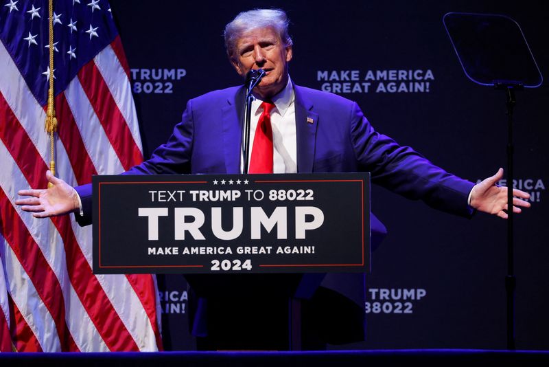 &copy; Reuters. FILE PHOTO: Former U.S. President Donald Trump speaks during a campaign rally with supporters, in Davenport, Iowa, U.S. March 13, 2023. REUTERS/Jonathan Ernst