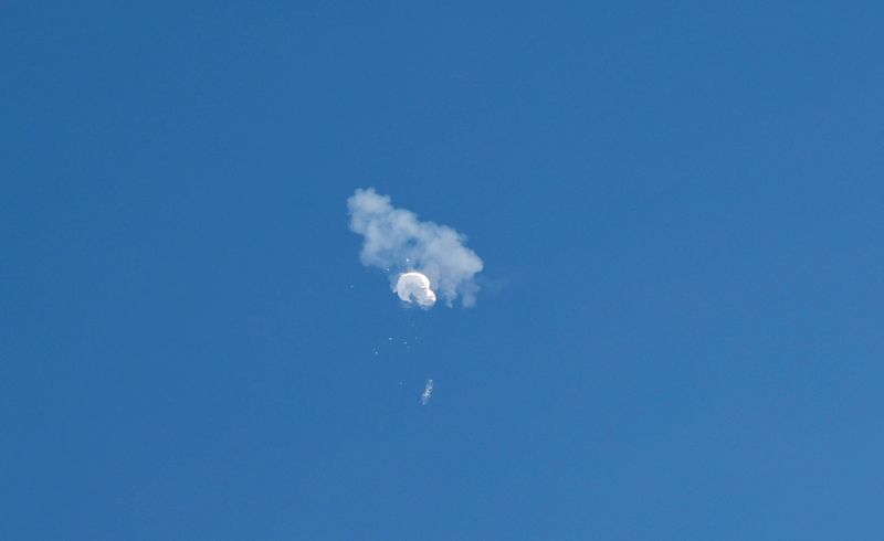 &copy; Reuters. FILE PHOTO: The suspected Chinese spy balloon drifts to the ocean after being shot down off the coast in Surfside Beach, South Carolina, U.S. February 4, 2023. Some U.S. officials were confident the incursion would galvanize the U.S. bureaucracy to push f