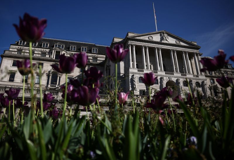 &copy; Reuters. Flowers are seen outside the Bank of England in the City of London financial district in London, Britain May 11, 2023. REUTERS/Henry Nicholls