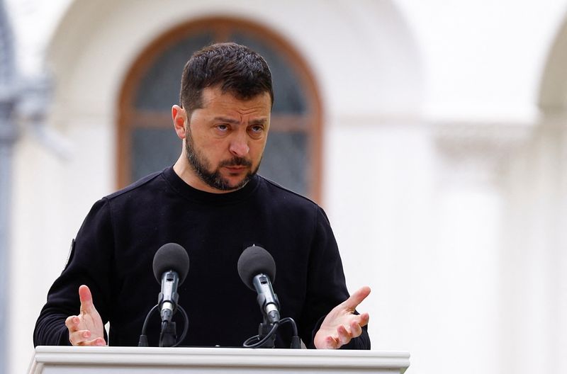 &copy; Reuters. Presidente da Ucrânia, Volodymyr Zelenskiy, durante entrevista coletiva em Kiev
09/05/2023 REUTERS/Valentyn Ogirenko