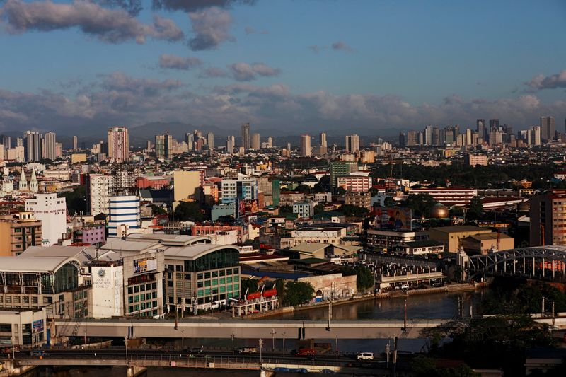 &copy; Reuters. FILE PHOTO: A general view of Manila city is seen one day before the annual Black Nazarene procession,  in Quiapo, Manila, Philippines, January 8, 2019. REUTERS/Soe Zeya Tun