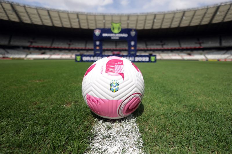 &copy; Reuters. Bola antes de uma partida do campeonato brasileiro
1/10/2022 
 REUTERS/Cris Mattos