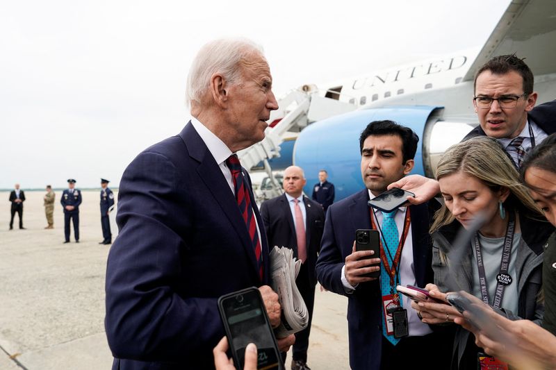 &copy; Reuters. FILE PHOTO: U.S. President Joe Biden speaks to reporters before boarding Air Force One as he departs for Dover, Delaware, from Joint Base Andrews in Maryland, U.S., May 13, 2023.      REUTERS/Joshua Roberts