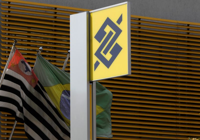 &copy; Reuters. FILE PHOTO: The Banco do Brasil logo is seen outside a bank office in Sao Paulo, Brazil August 9, 2018. REUTERS/Paulo Whitaker