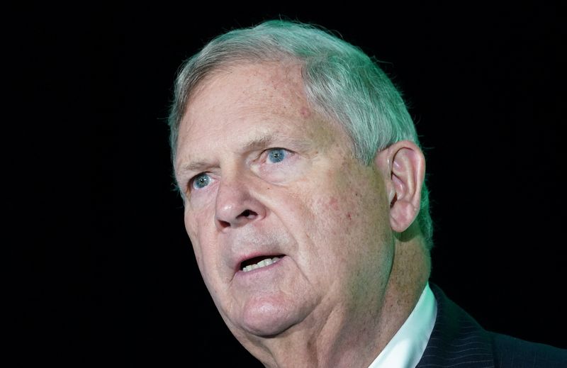 &copy; Reuters. U.S. Agriculture Secretary Tom Vilsack speaks at the opening high-level plenary session of the "AIM (Agriculture Innovation Mission) for Climate" summit in Washington, U.S,  May 8, 2023.  REUTERS/Kevin Lamarque