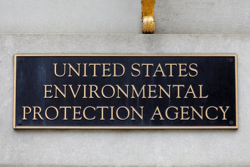 © Reuters. FILE PHOTO: Signage is seen at the headquarters of the United States Environmental Protection Agency (EPA) in Washington, D.C., U.S., May 10, 2021. REUTERS/Andrew Kelly