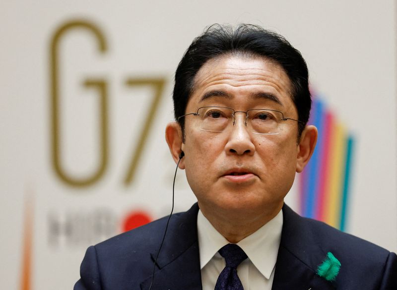 &copy; Reuters. FILE PHOTO: Japan's Prime Minister Fumio Kishida attends a roundtable interview with members of the foreign media at his official residence in Tokyo, Japan April 20, 2023.  REUTERS/Issei Kato