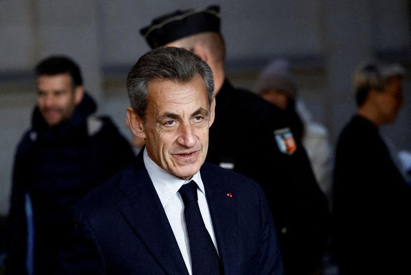 &copy; Reuters. Photo d'archives de l'ancien président français Nicolas Sarkozy au palais de justice de Paris. /Photo prise le 15 décembre 2022 à Paris, en France/REUTERS/Stephane Mahe