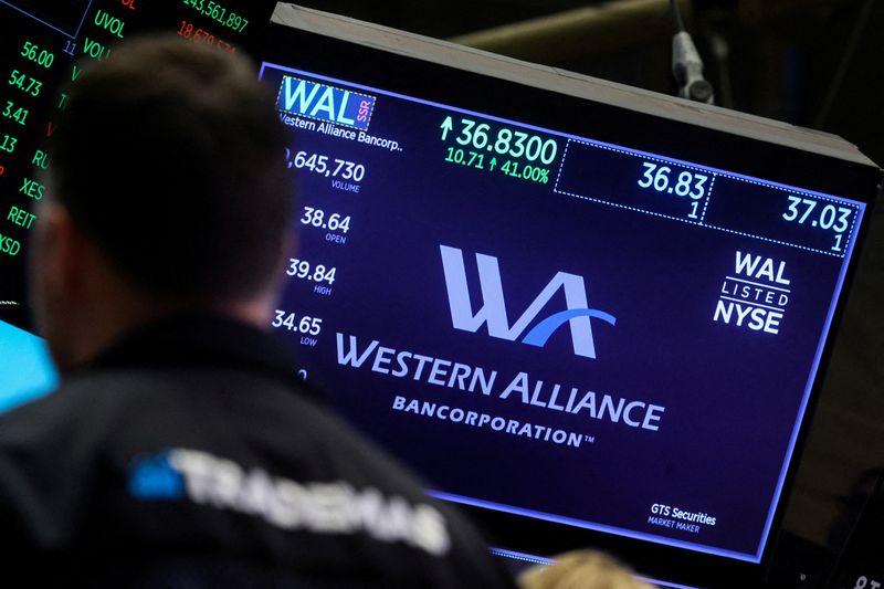 &copy; Reuters. A screen displays the logo and trading info for Western Alliance Bancorporation on the floor of the New York Stock Exchange (NYSE) in New York City, U.S., March 14, 2023.  REUTERS/Brendan McDermid