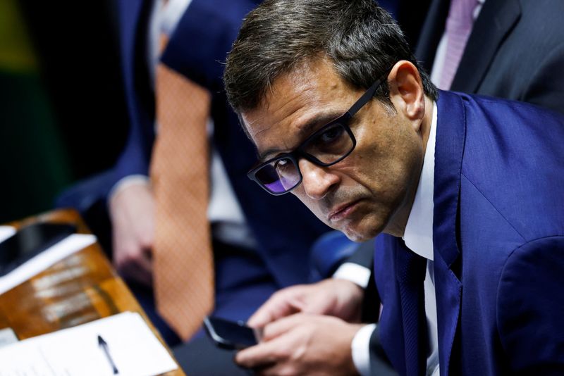 &copy; Reuters. FILE PHOTO: Brazil's Central Bank President Roberto Campos Neto looks on during a session of the Brazilian Senate in Brasilia, Brazil February 15, 2023. REUTERS/Adriano Machado