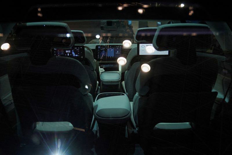 © Reuters. FILE PHOTO: The interior of the Chrysler Airflow concept is displayed at the New York International Auto Show, in Manhattan, New York City, U.S., April 5, 2023. REUTERS/David 'Dee' Delgado