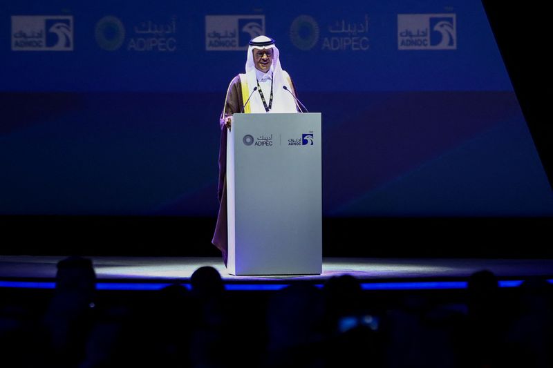 © Reuters. وزير الطاقة السعودي الأمير عبد العزيز بن سلمان يتحدث خلال معرض ومؤتمر أبوظبي الدولي للبترول في أبوظبي يوم 31 أكتوبر تشرين الأول 2022. تصوير: عمرو الفقي - رويترز.