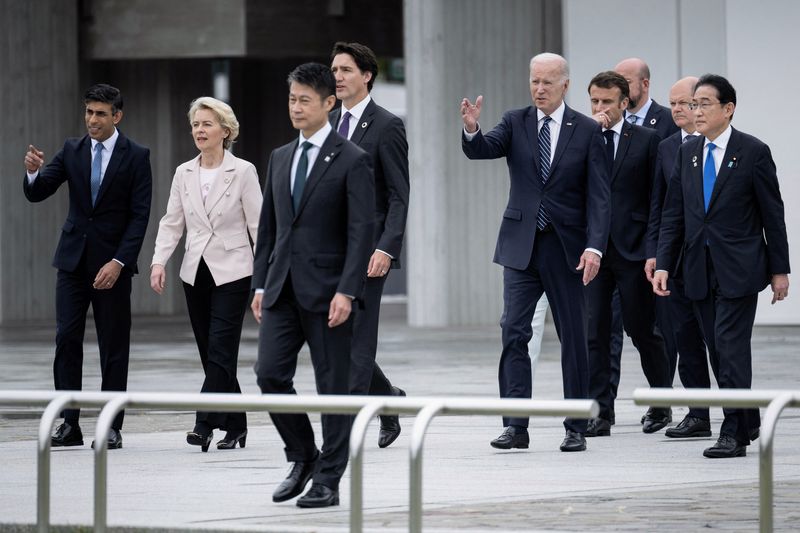 &copy; Reuters. Britain's Prime Minister Rishi Sunak, European Commission's President Ursula von der Leyen, Canada's Prime Minister Justin Trudeau, US President Joe Biden, France's President Emmanuel Macron, European Council's President Charles Michel, Germany's Chancell