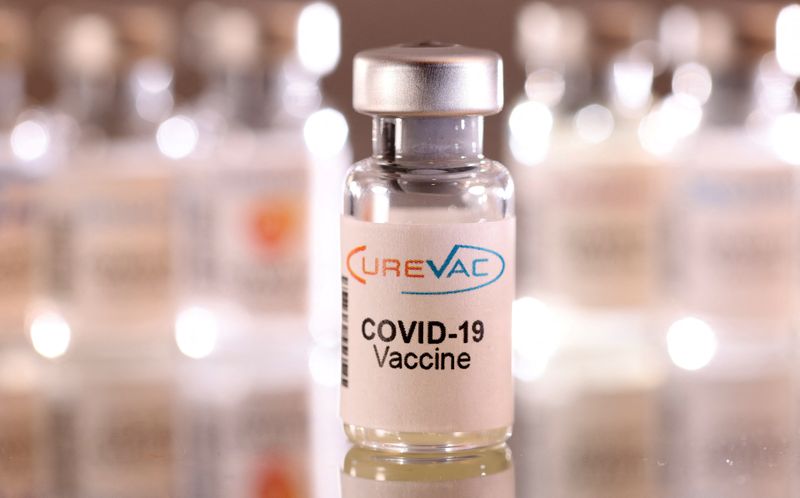&copy; Reuters. FILE PHOTO: A vial labelled "CureVac COVID-19 Vaccine" is seen in this illustration taken January 16, 2022. REUTERS/Dado Ruvic/Illustration