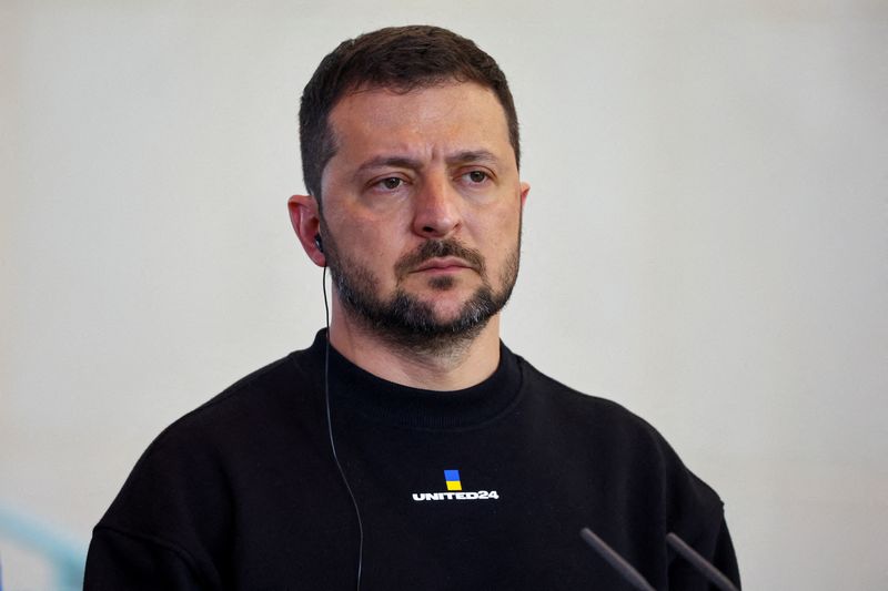 &copy; Reuters. FILE PHOTO: Ukrainian President Volodymyr Zelenskiy speaks to the media at the Chancellery in Berlin, Germany, May 14, 2023. REUTERS/Fabrizio Bensch