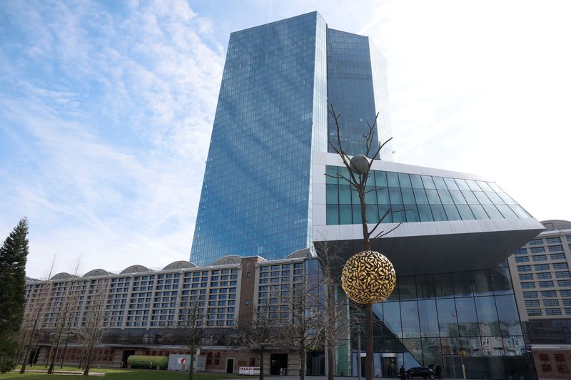 &copy; Reuters. FILE PHOTO: A view of the European Central Bank (ECB) headquarters in Frankfurt, Germany March 16, 2023. REUTERS/Heiko Becker