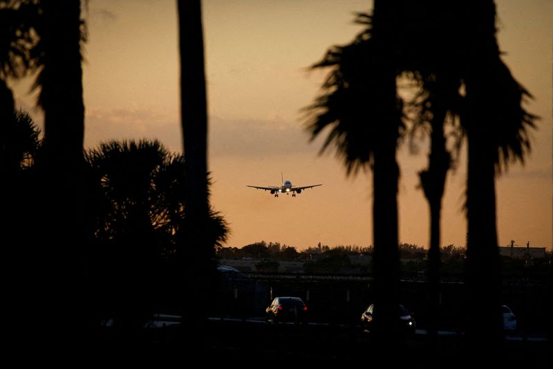 &copy; Reuters. FILE PHOTO: An aircraft approaches to land at Miami International Airport in Miami, Florida, U.S. January 2, 2023.  REUTERS/Marco Bello/File Photo