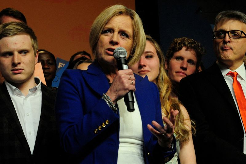 &copy; Reuters. FILE PHOTO: Then-Alberta New Democratic (NDP) leader and Premier Rachel Notley, flanked by her son Ethan, daughter Sophie and husband Lou Arab, reacts to her loss at her election night party in Edmonton, Alberta, Canada, April, 16, 2019. REUTERS/Candace E