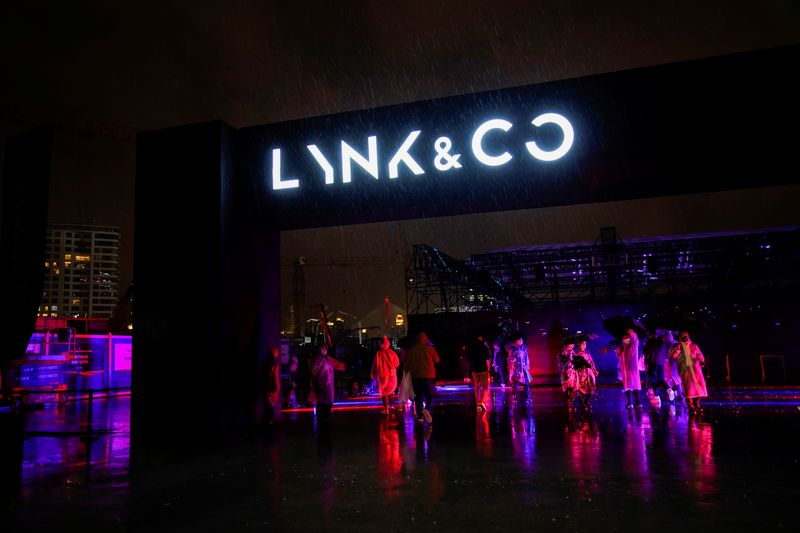 &copy; Reuters. Photo du logo de la marque Lynk & Co. /Photo prise le 20 octobre 2021 à Shanghai, Chine/REUTERS/Aly Song